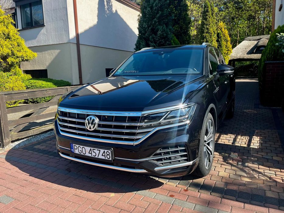 Volkswagen Touareg pneumatyka , tylna oś skrętna , bardzo bogata wersja