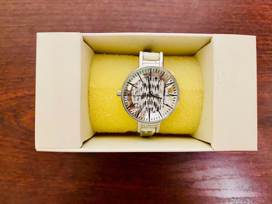 Часы женские Silvian Heach