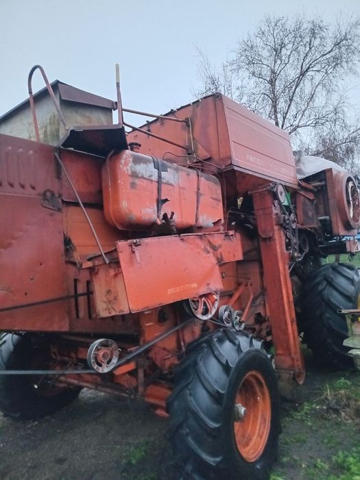 Комбайн Дон 1500