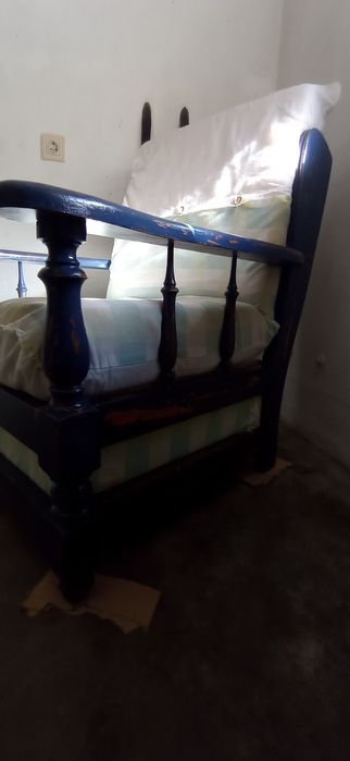 Sofá cadeirão de madeira