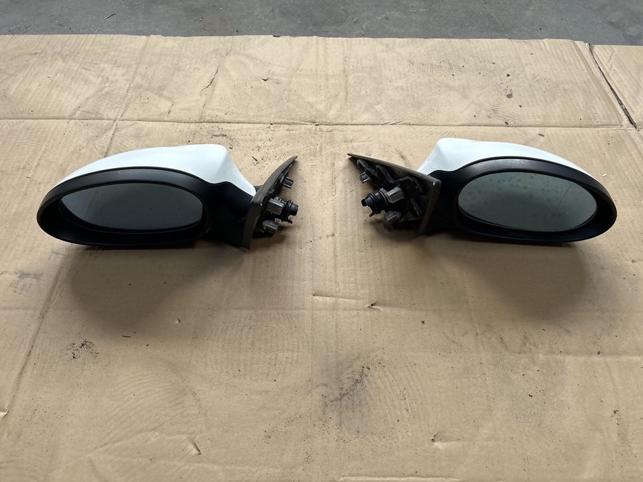 Lusterko prawe lewe Bmw E81 lift lci pięć pinów Europa biale a300