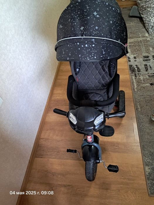 Трехколесный велосипед