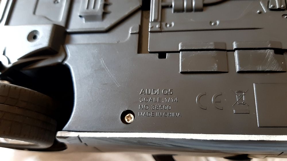 Audi Q5 escala 1/14