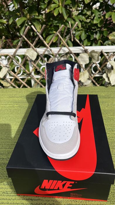 Jordan 1 High Light Smoke grey