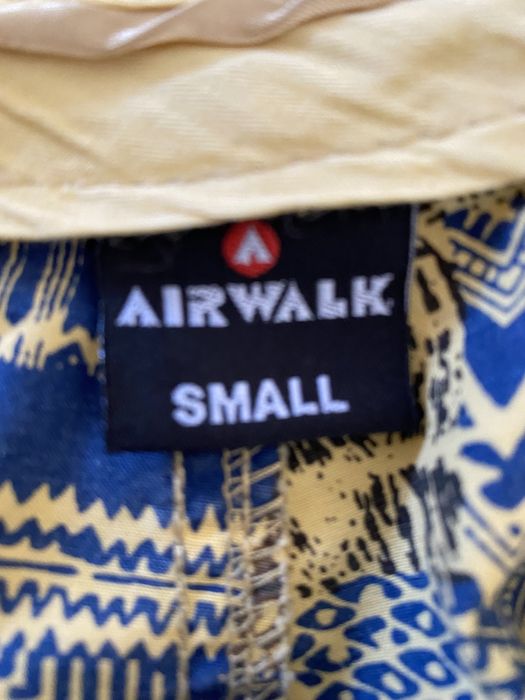 Airwalk Krótkie spodenki z kieszeniami męskie S M
