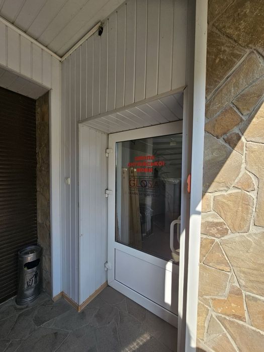 Здається комерційне приміщення с. Лужани