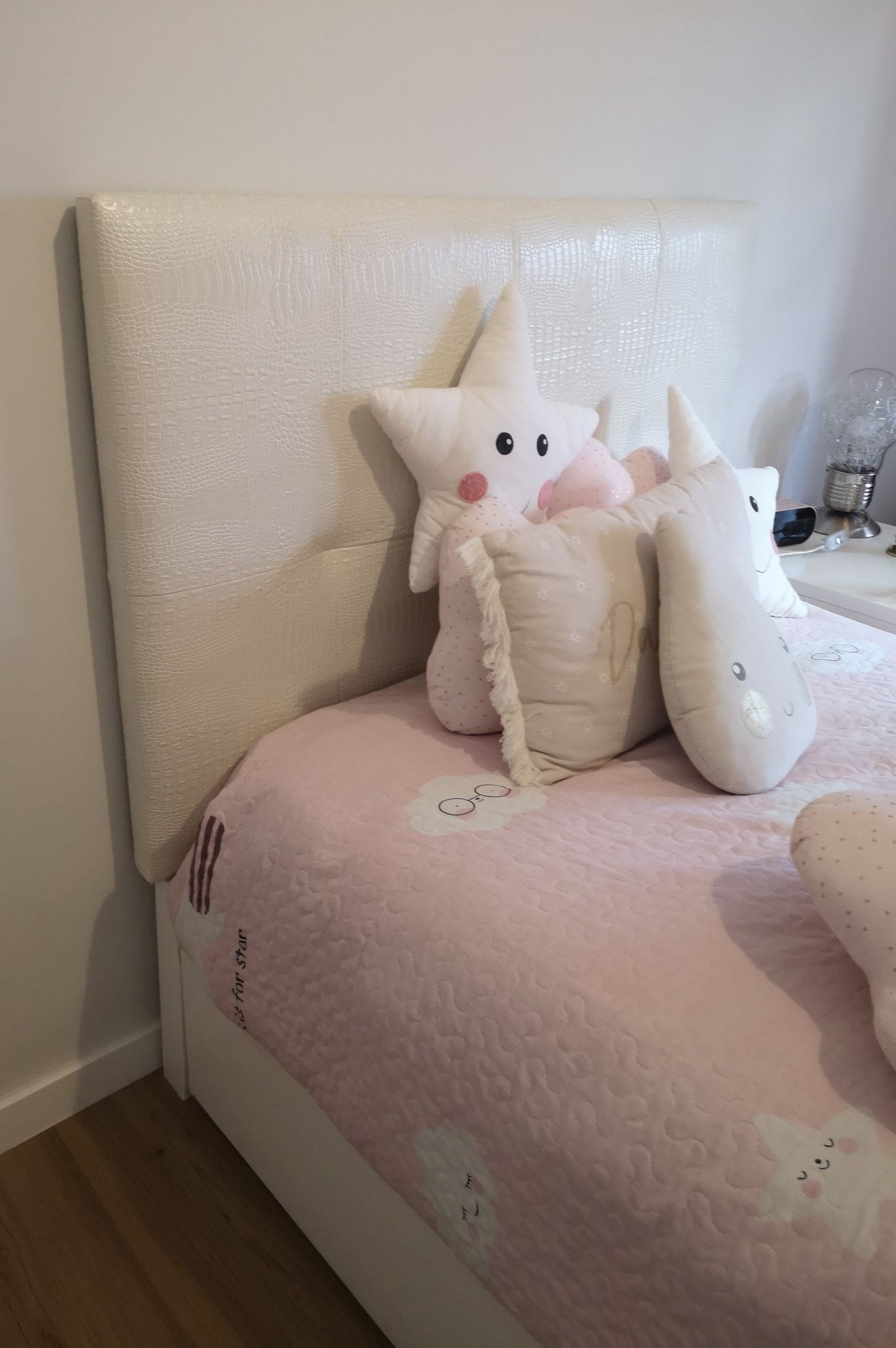 Cama solteiro com gavetão