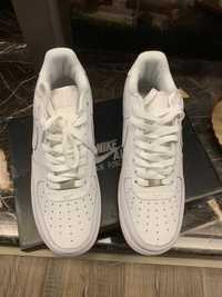 Supreme x Nike Air Force 1 Low White Size 38-45