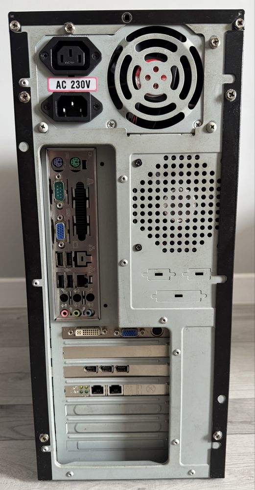 Комп'ютер для дому / роботи