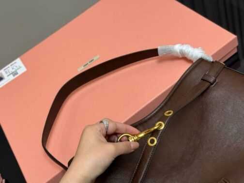 Torebka damska elegancka Miu miu skora