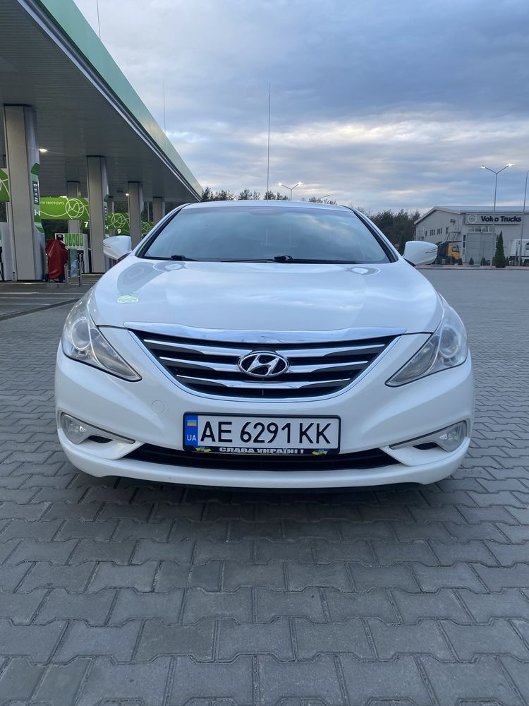 Hyundai Sonata 2013