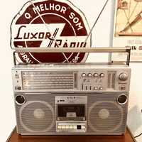 Rádio Boombox Silver ST858L - Loja Grundig Clássicos
