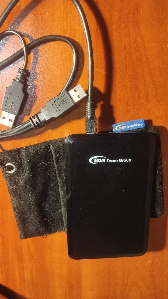 Зовнішній жорсткий диск HDD USB 2.0 внешний жесткий Team Group 320GB