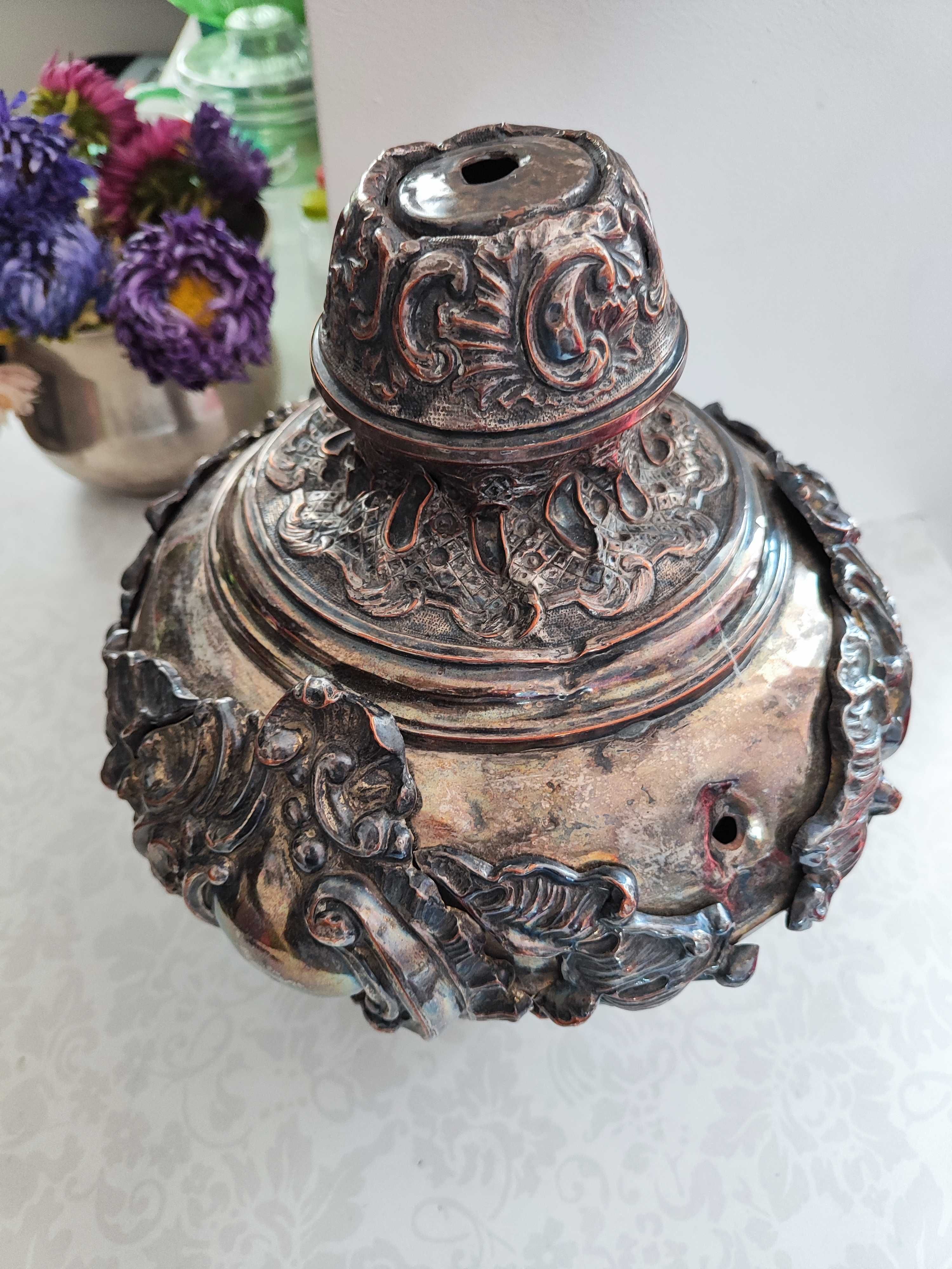 Piękny XIXw srebrzony bogato zdobiony korpus lampy kościelnej