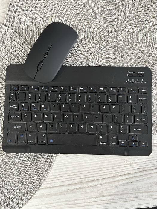 Клавіатура та мишка Bluetooth. Для планшета чи телефона