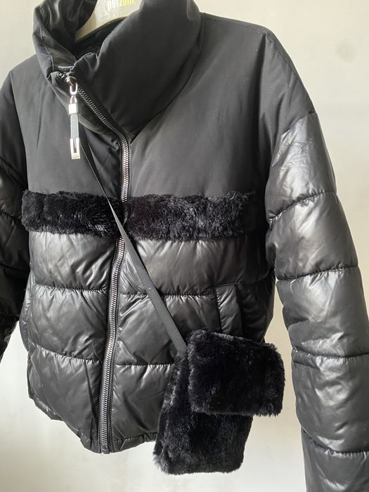 Курточка коротка