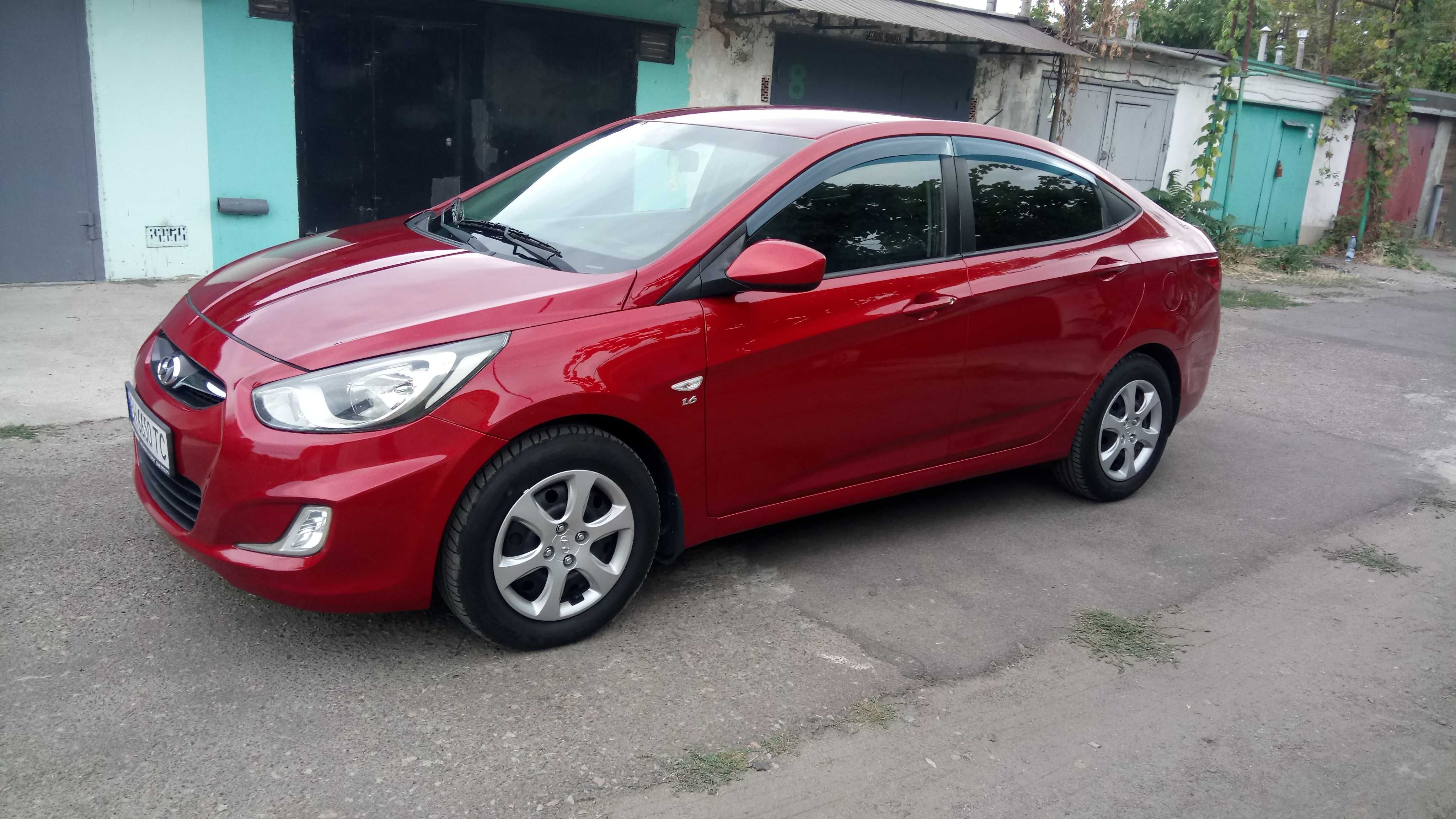 Хюндай акцент автомат 1,6 бензин Hyundai Accent automat 2011 год авто