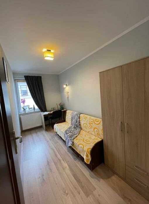 Przytulna kawalerka 2 pokoiki W-wa Włochy 2600 zł .