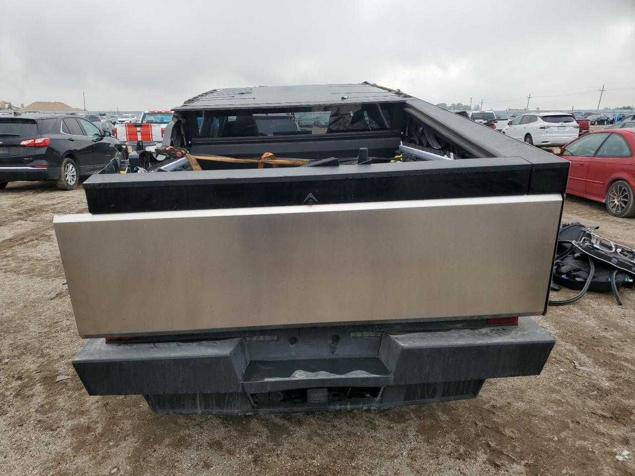 Tesla Cybertruck 2024