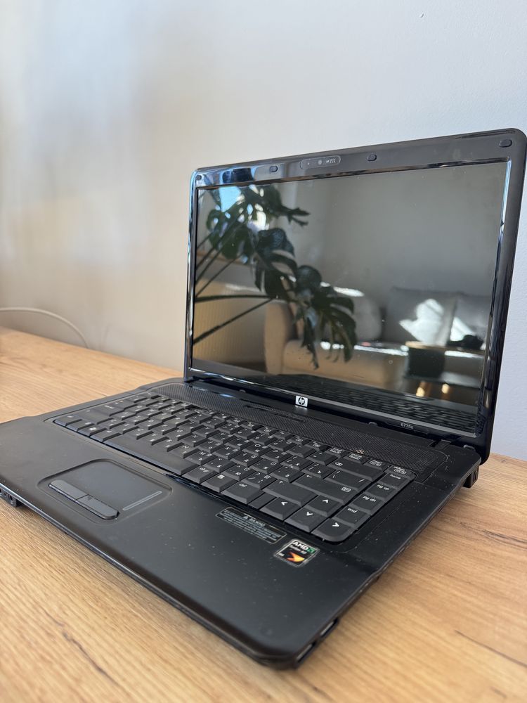 Laptop hp 6735s amd turion x2 3g ram 300 gb hdd torba+ ładowarka