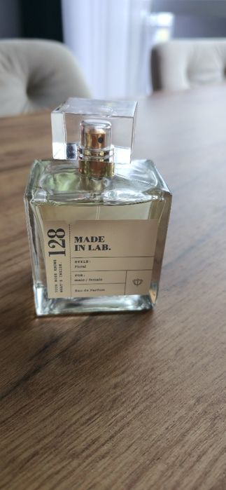 Perfumy made in lab 128