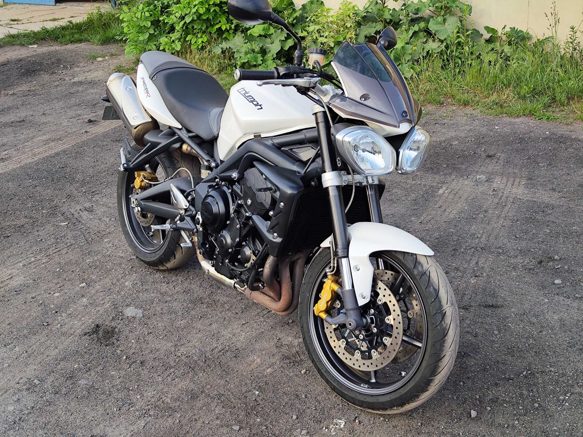 Triumph street triple 675r 2012