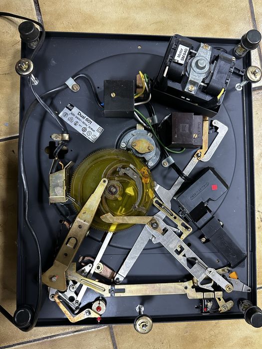 Dual 1218 gramofon vintage nieserwisowany sprawny mechanizm