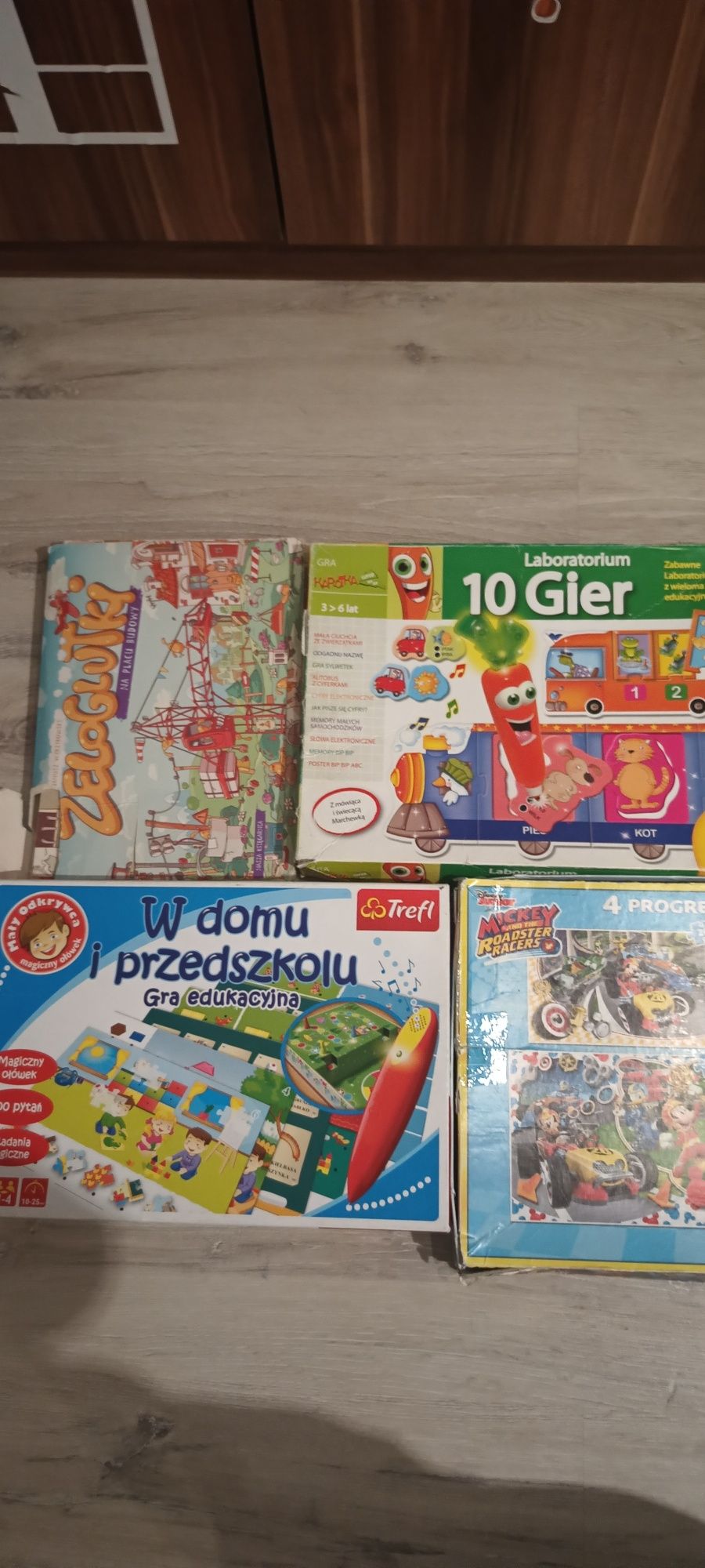 Puzzle Myszka Miki gry dla dzieci