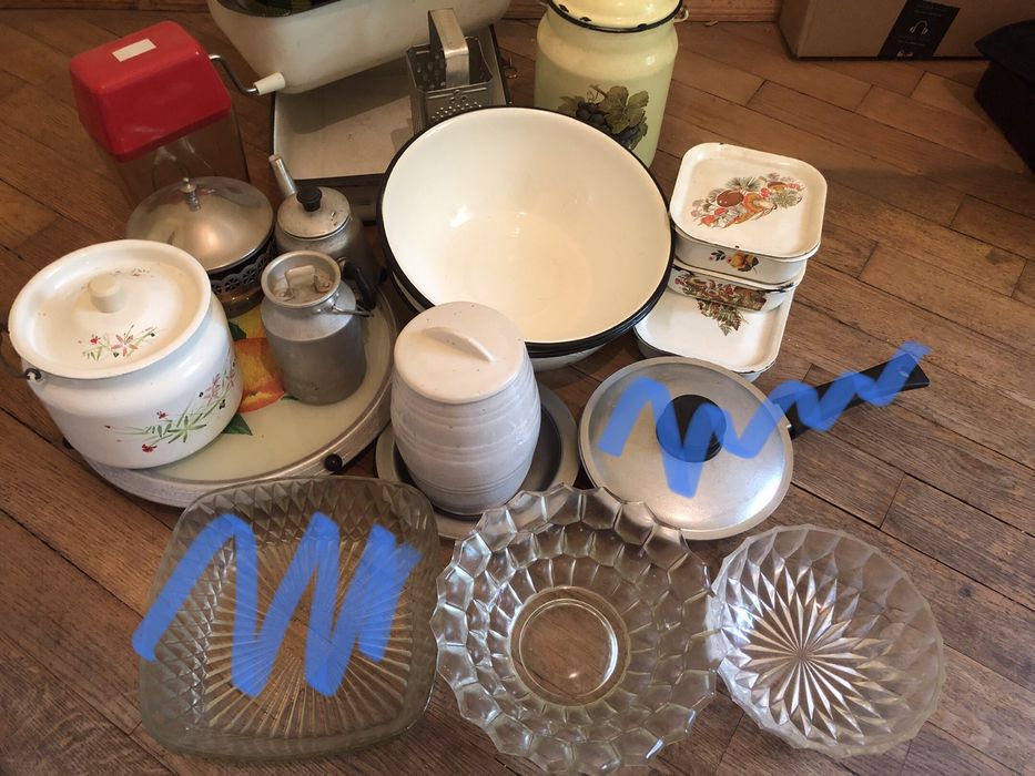 Посуд різний емальований нержавійка фарфор миски термос бідон