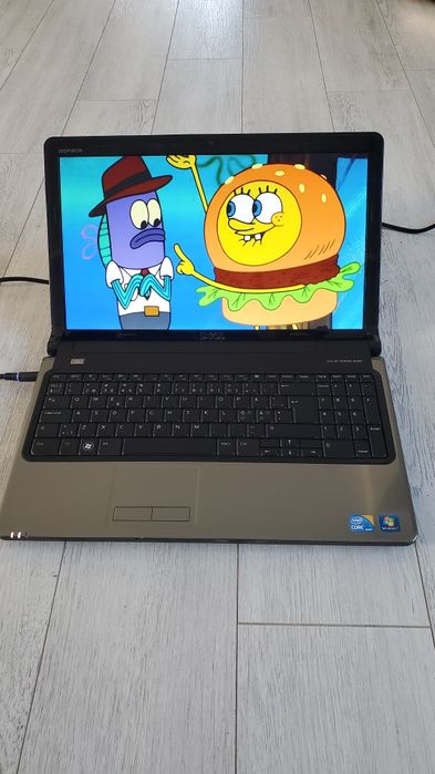 Ноутбук Dell INSPIRON 1564 i3 core