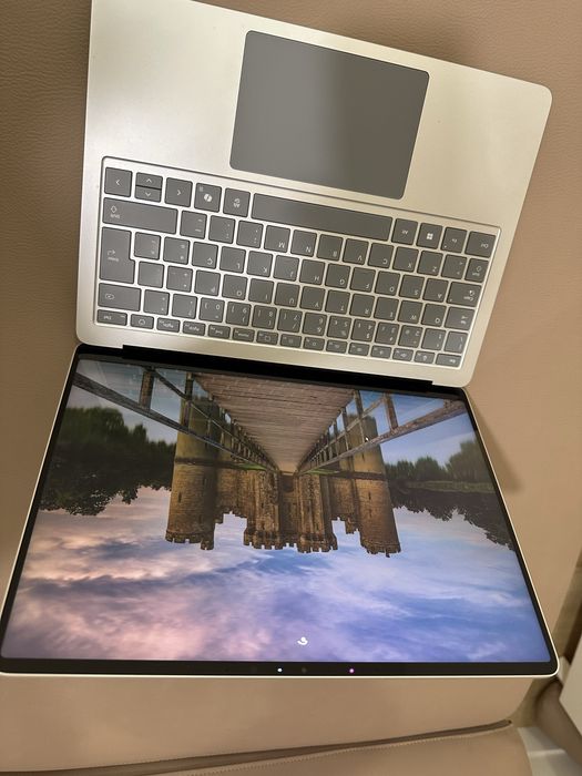 Microsoft Surface Laptop 7th