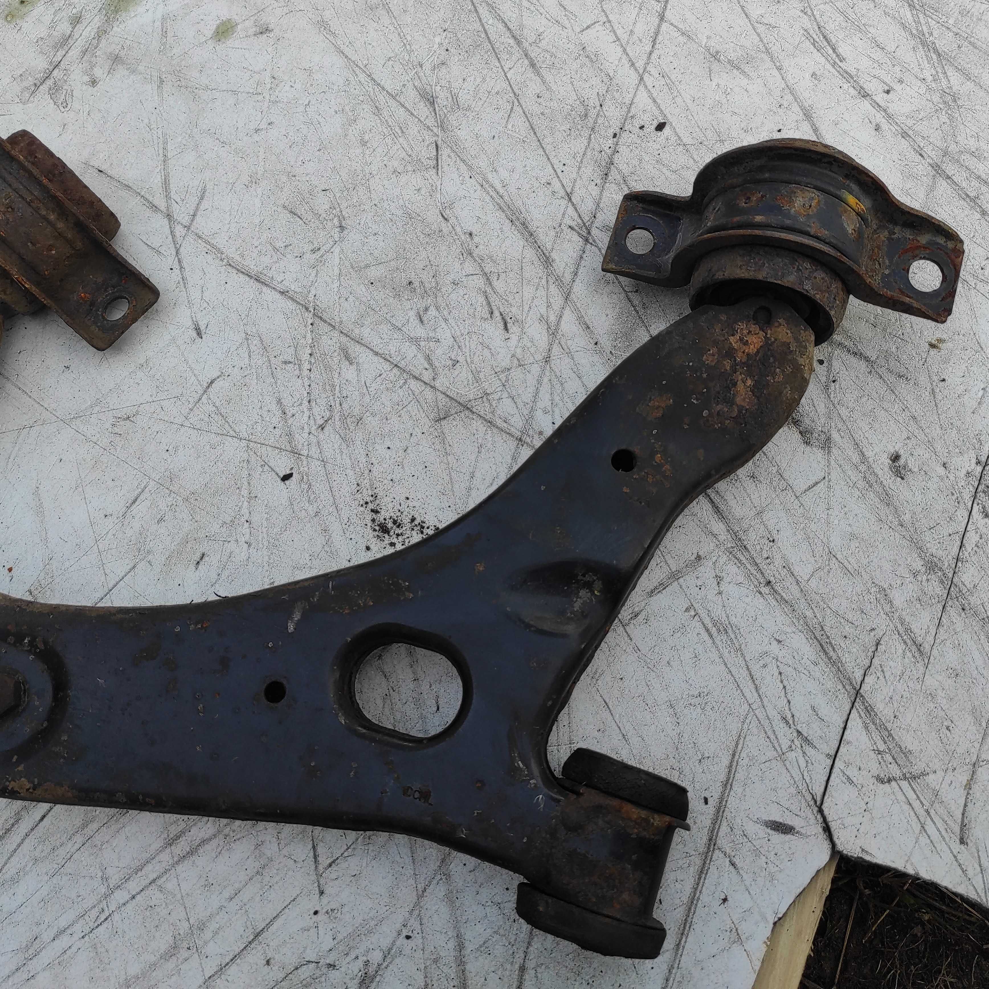 Wahacz wahacze Ford Focus mk 1,8 TDCi komplet 80 zl
