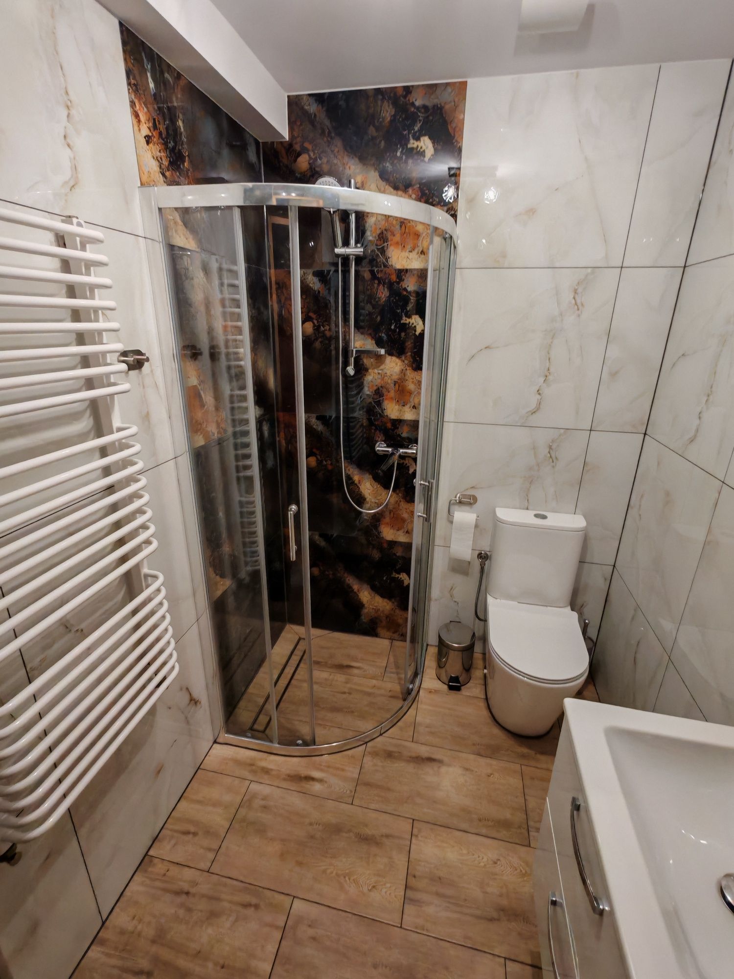 Apartament wolny nocleg Kęty Basen jacuzzi SAUNA