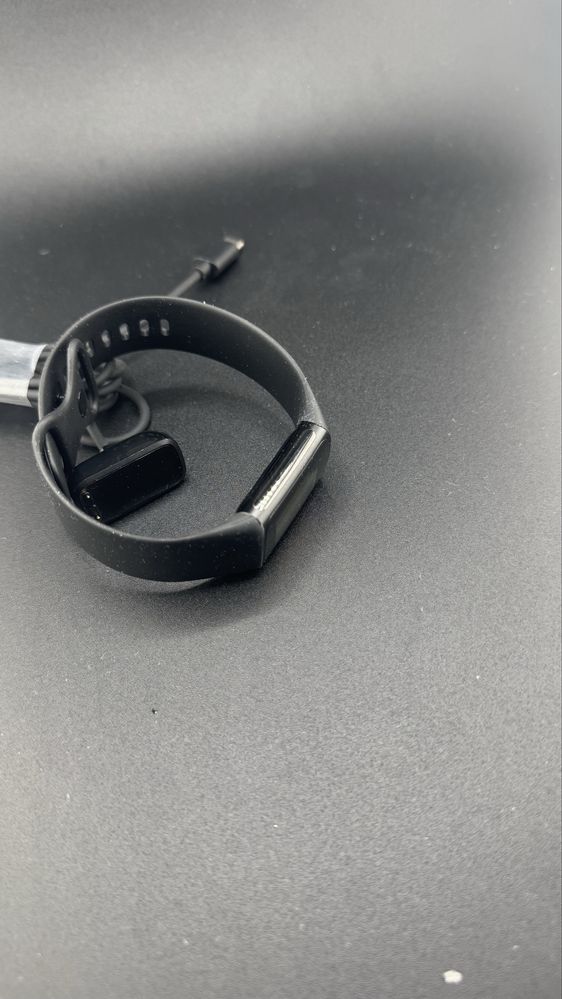 Smartband Fitbit Charge 5 czarny