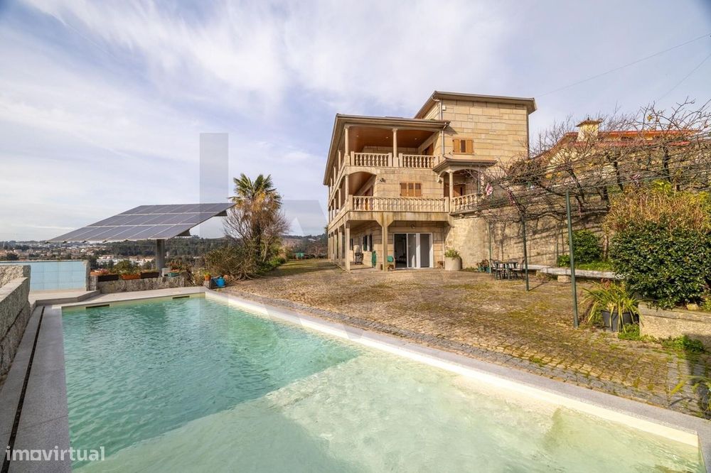 Encante-se com esta Moradia em Vilarinho, Santo Tirso!