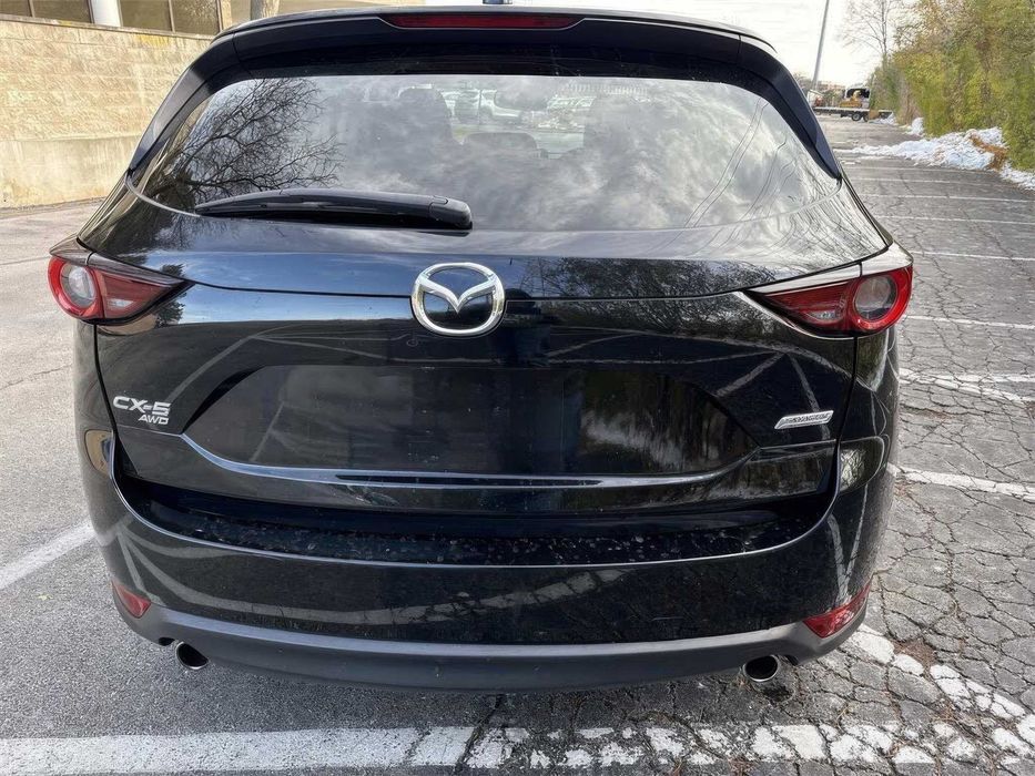 Mazda CX-5 Touring      2018