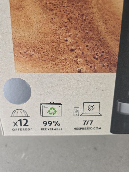 Máquina Nespresso Vertuo Plus