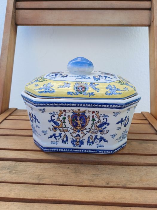 Pote de loiça amarelo