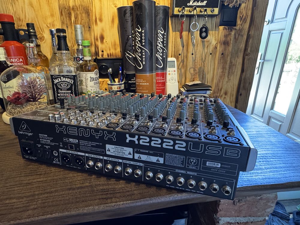 Mikser Behringer Xenyx X2222USB 22 - kanałowy