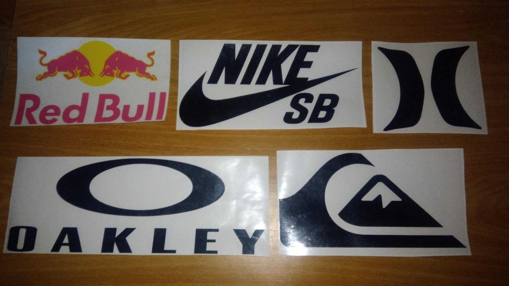 Autocolantes para Motas, Carros, Lojas, Montras, etc.. 100% em vinil