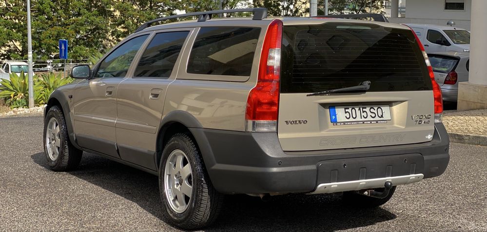 Volvo V70 XC T5 AWD 2.4 GPL