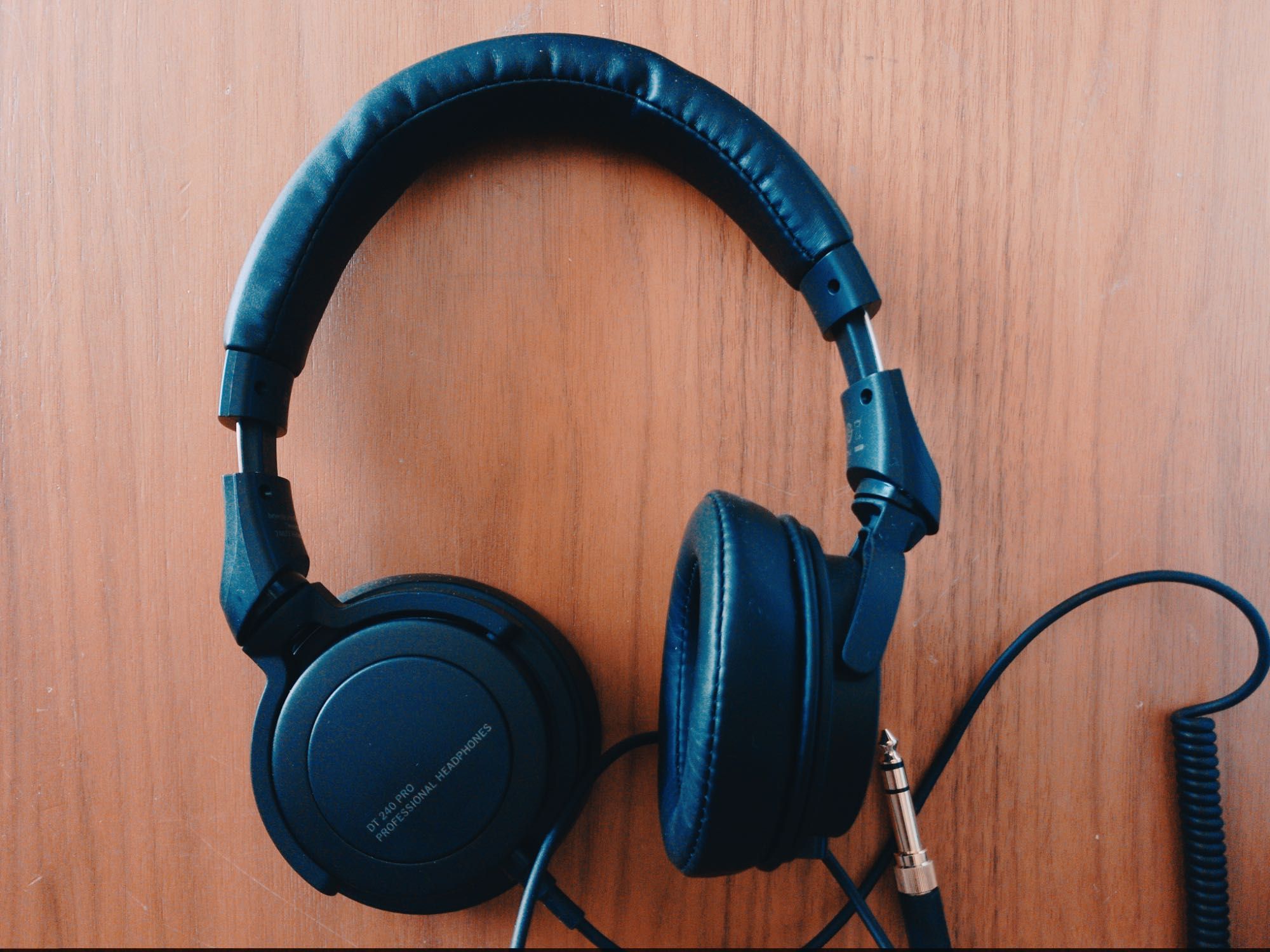 Auscultadores Beyerdynamic DT240 PRO