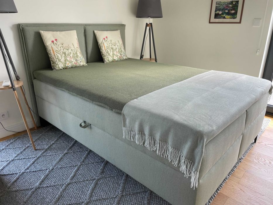 Sprzedam łózko kontynentalne firmy Mybed 140x200