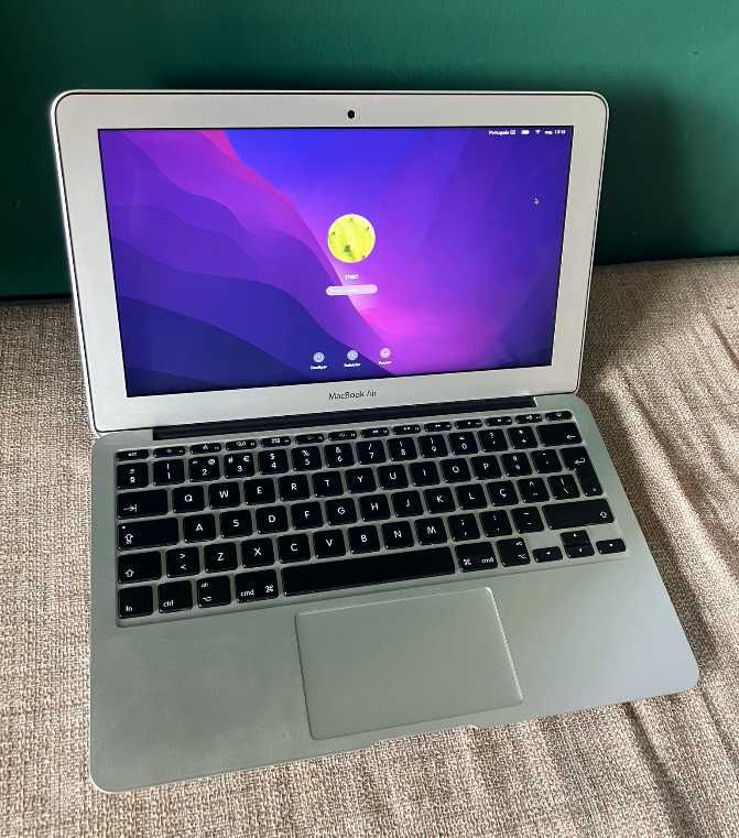 computador portátil Apple MacBook Air 11" 256 GB 2015 excelente estado
