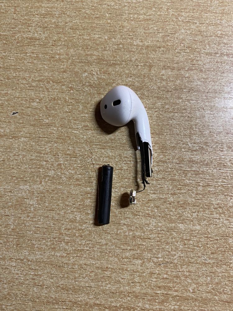 Air Pods 1 покоління