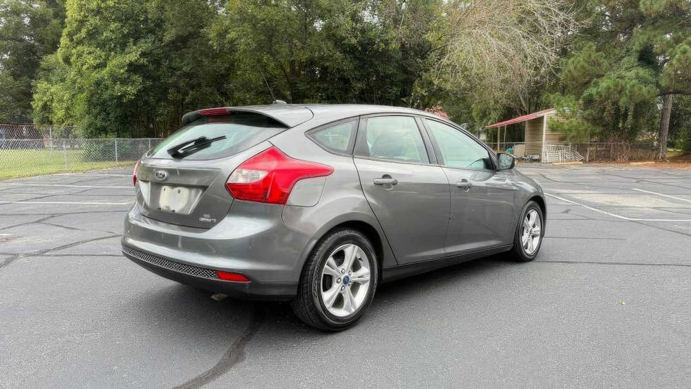 Ford Focus      2013