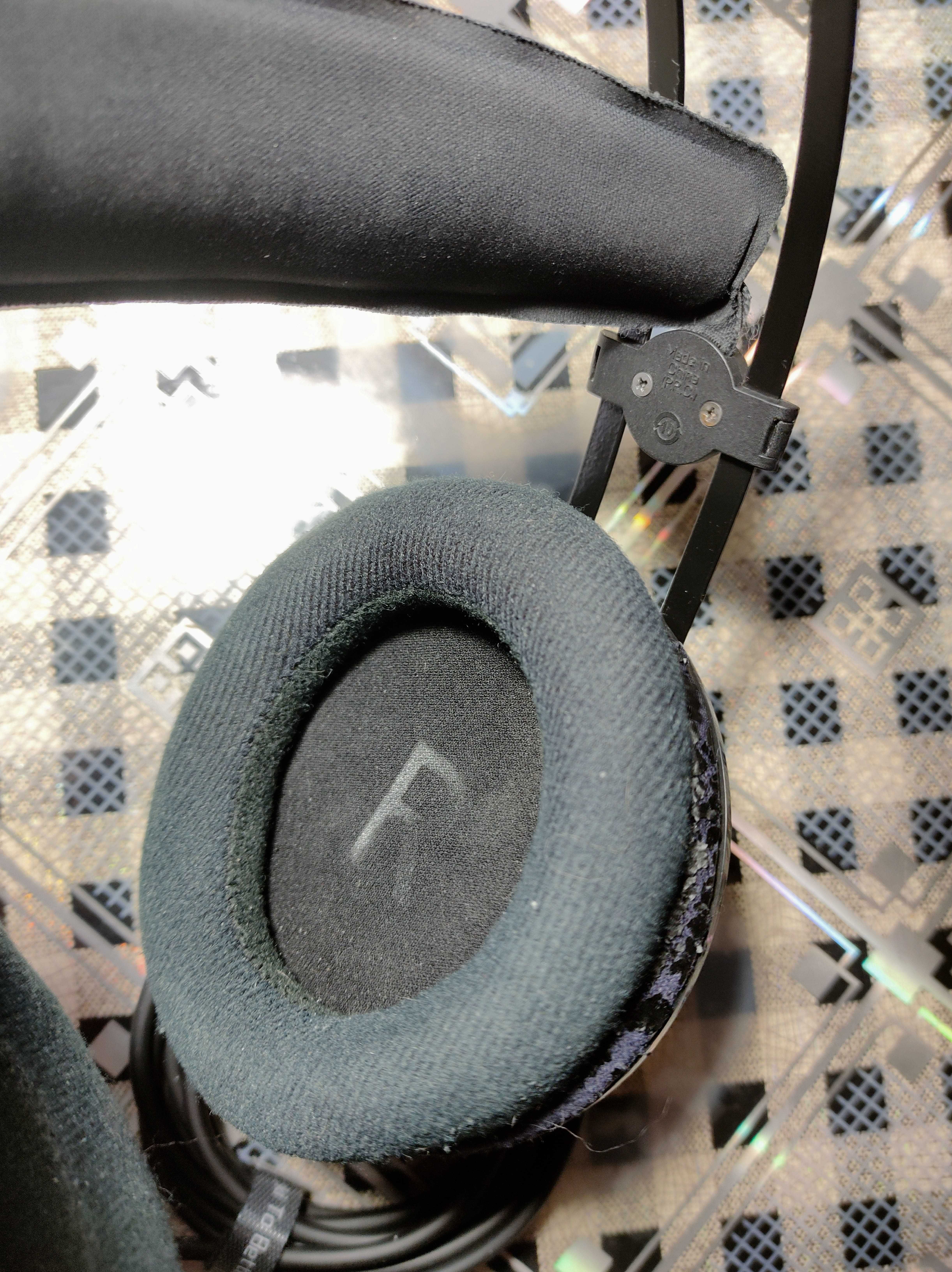 Навушники AKG K52