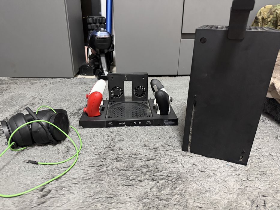 Продам XBOX Series X (Читайте опис)