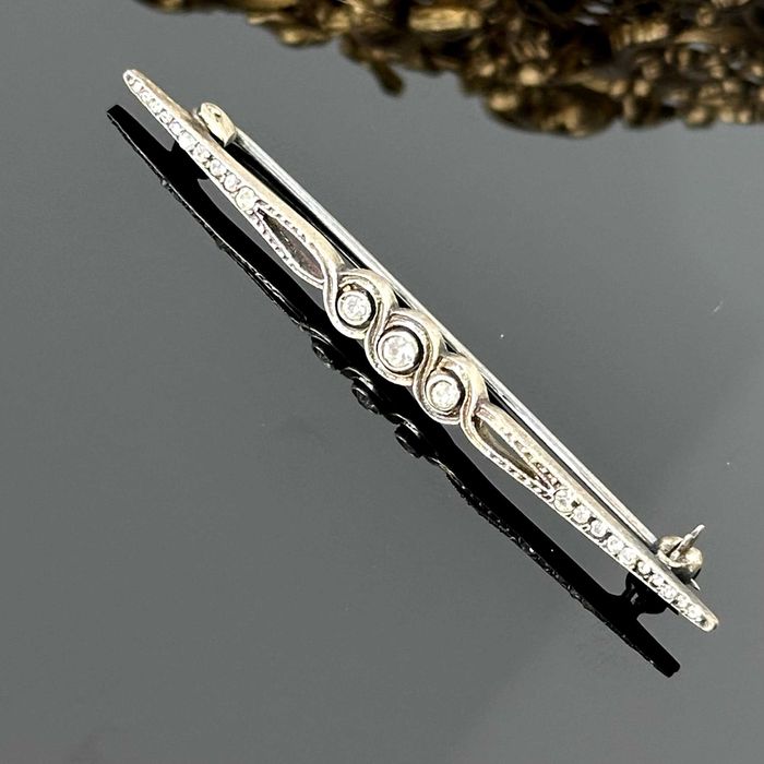 Srebrna broszka secesyjna z Kryształem Górskim Oryginalna z ok. 1900 r