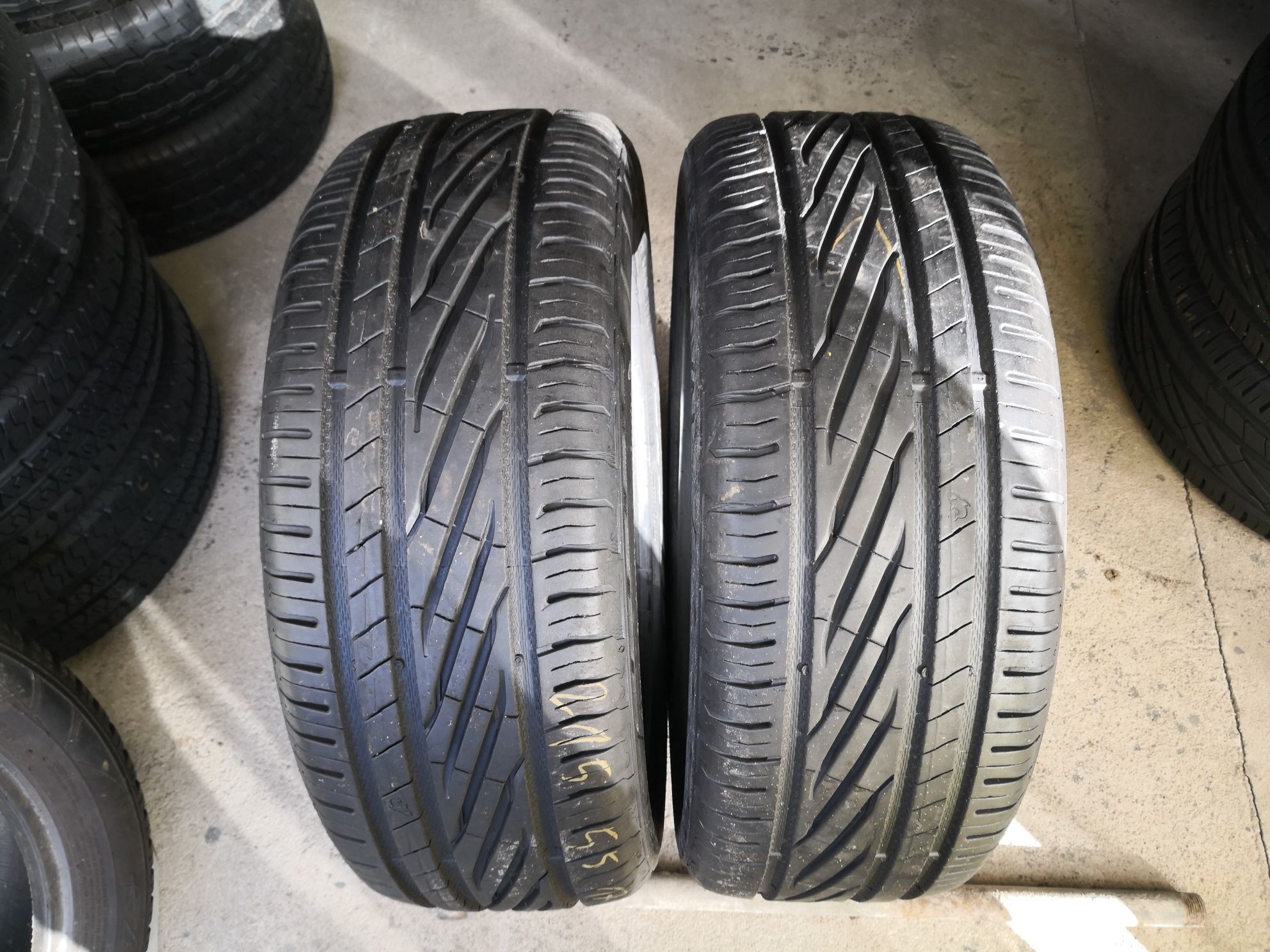 215/55r17 Uniroyal 2020r 7.2mm lato